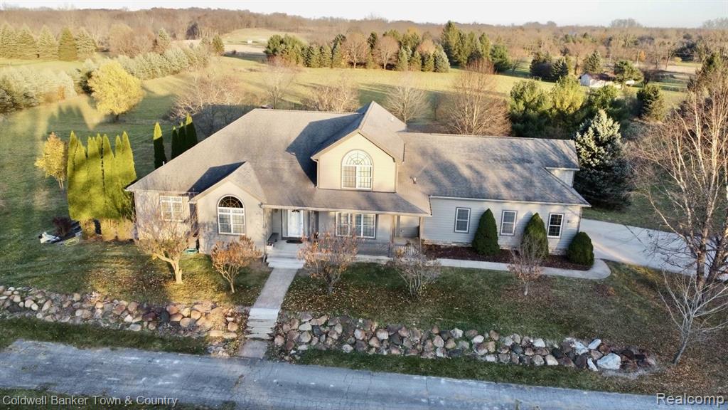 7130 Jennings Road Whitmore Lake, MI 48189 - Photo 2 of 37 Gallery Image 2