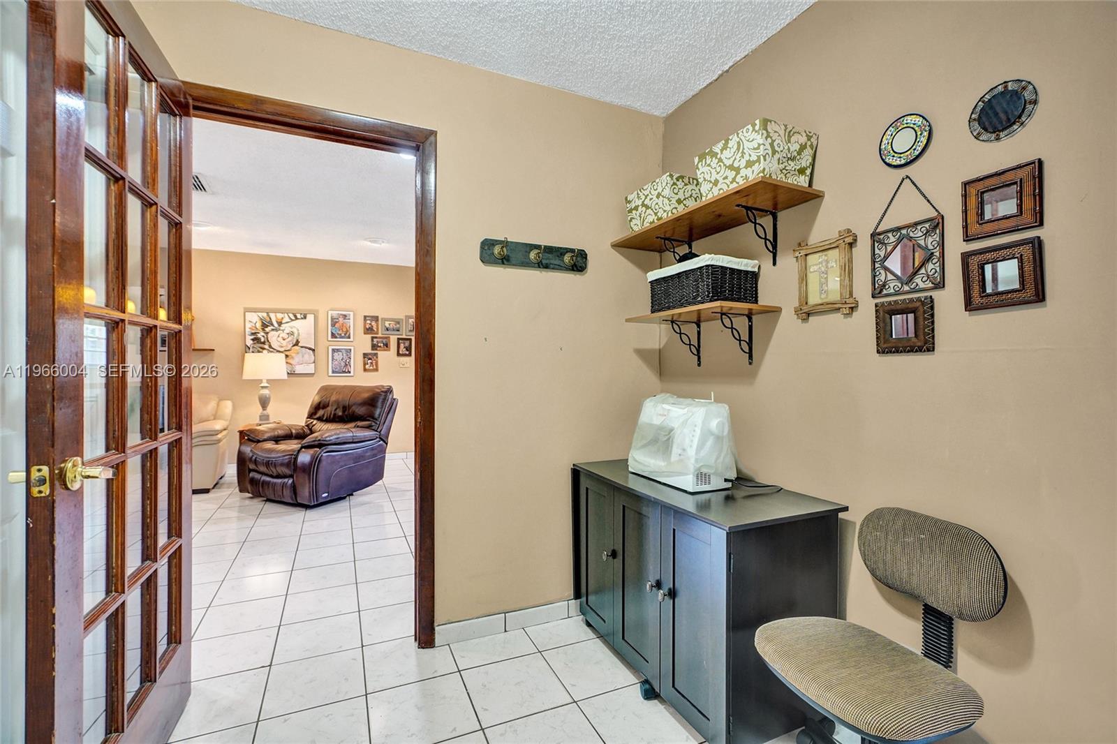 6501 Southwest 30th Street Miami, FL 33155 - Photo 14 of 36 OFFICE OR FLEX ROOM