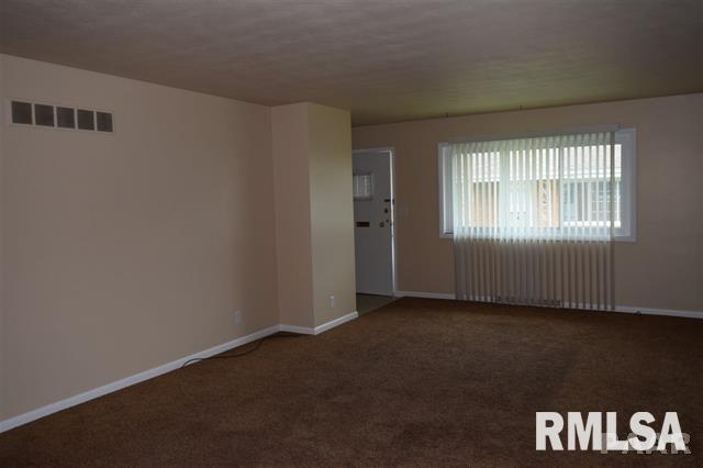 3816 North Sheridan Road Peoria, IL 61614 - Photo 5 of 10 Gallery Image 5