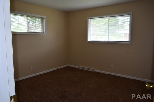 3816 North Sheridan Road Peoria, IL 61614 - Photo 8 of 10 Gallery Image 8