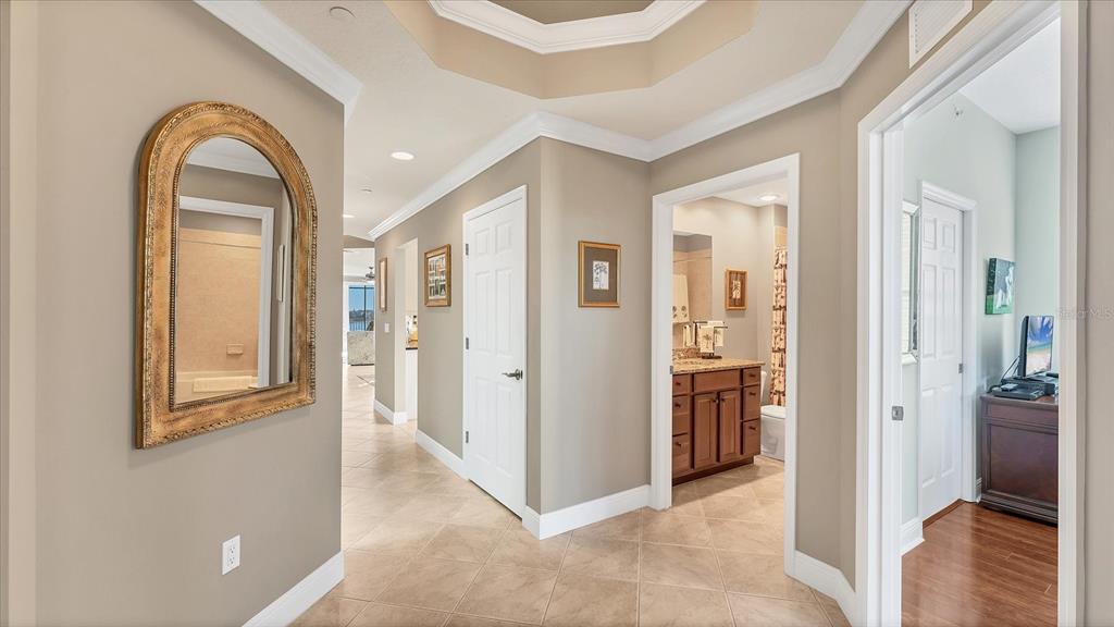 6414 Water Crest Way, Unit 302 Lakewood Ranch, FL 34202 - Photo 27 of 74