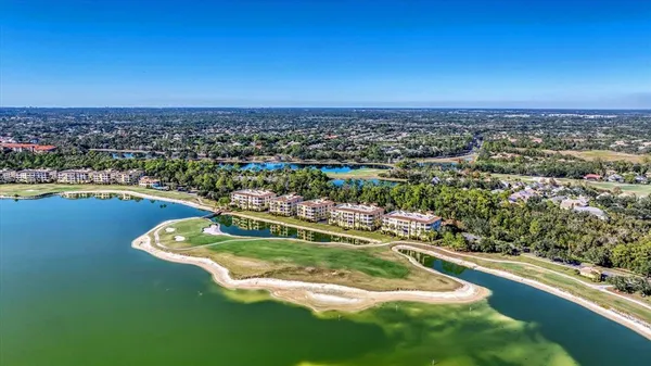 $825,000 | 6414 Water Crest Way, Unit 302, Lakewood Ranch, FL 34202