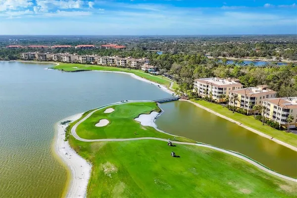 $825,000 | 6414 Water Crest Way, Unit 302, Lakewood Ranch, FL 34202