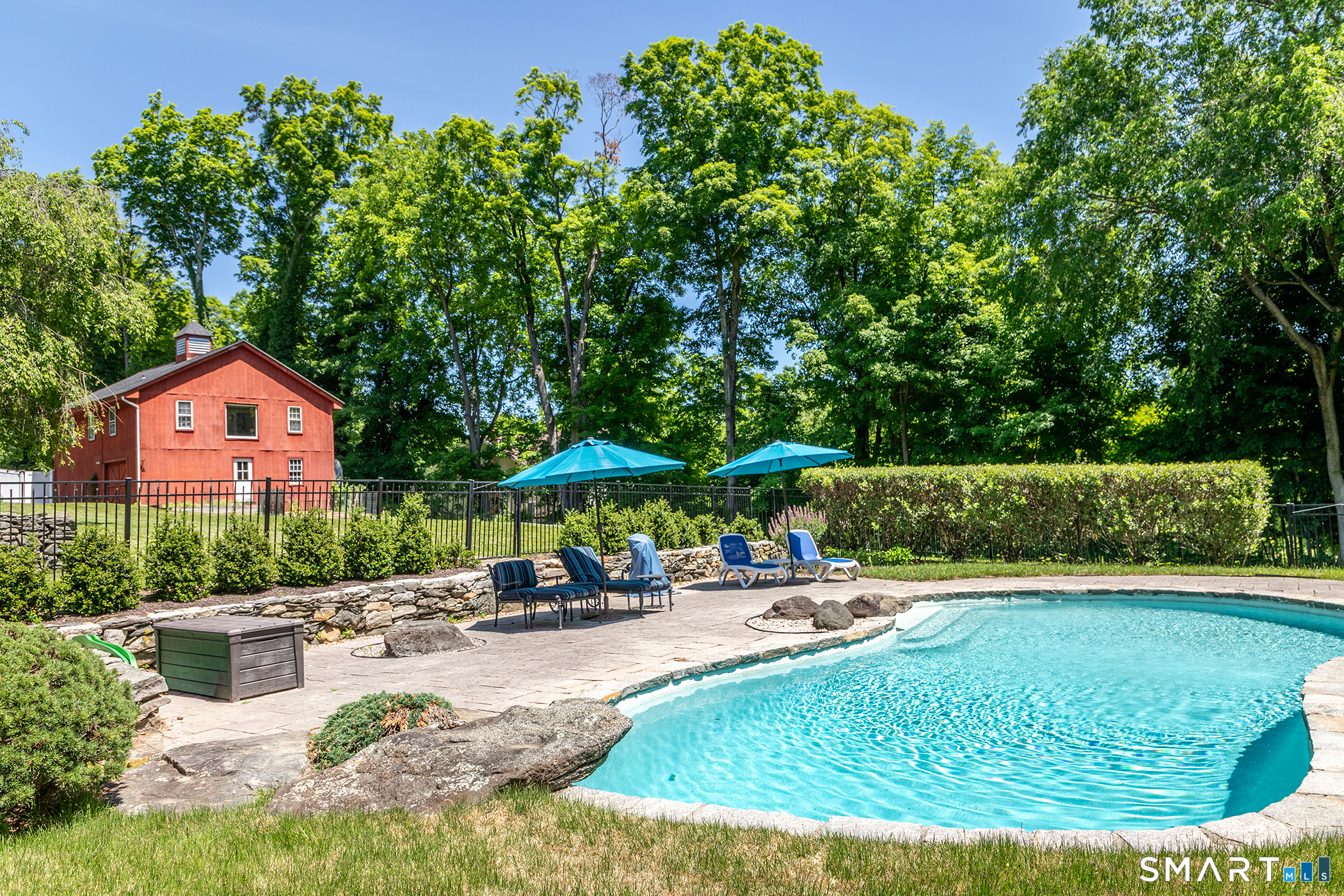 49 Old Bridge Road Brookfield, CT 06804 - Photo 2 of 40