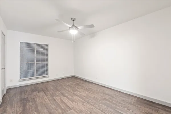 $1,000 | 1301 West Ben White Boulevard, Unit 108, Austin, TX 78704