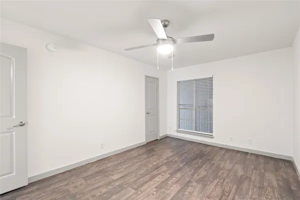 $1,000 | 1301 West Ben White Boulevard, Unit 108, Austin, TX 78704