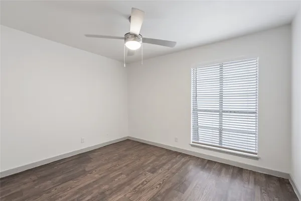 $1,000 | 1301 West Ben White Boulevard, Unit 108, Austin, TX 78704