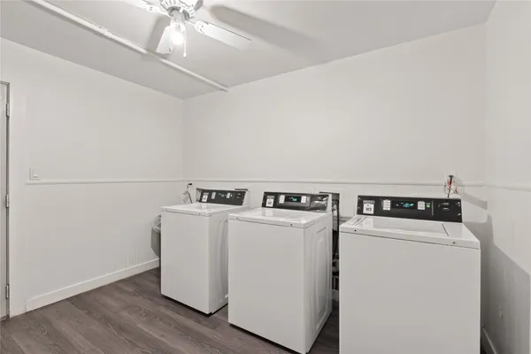 $1,000 | 1301 West Ben White Boulevard, Unit 108, Austin, TX 78704