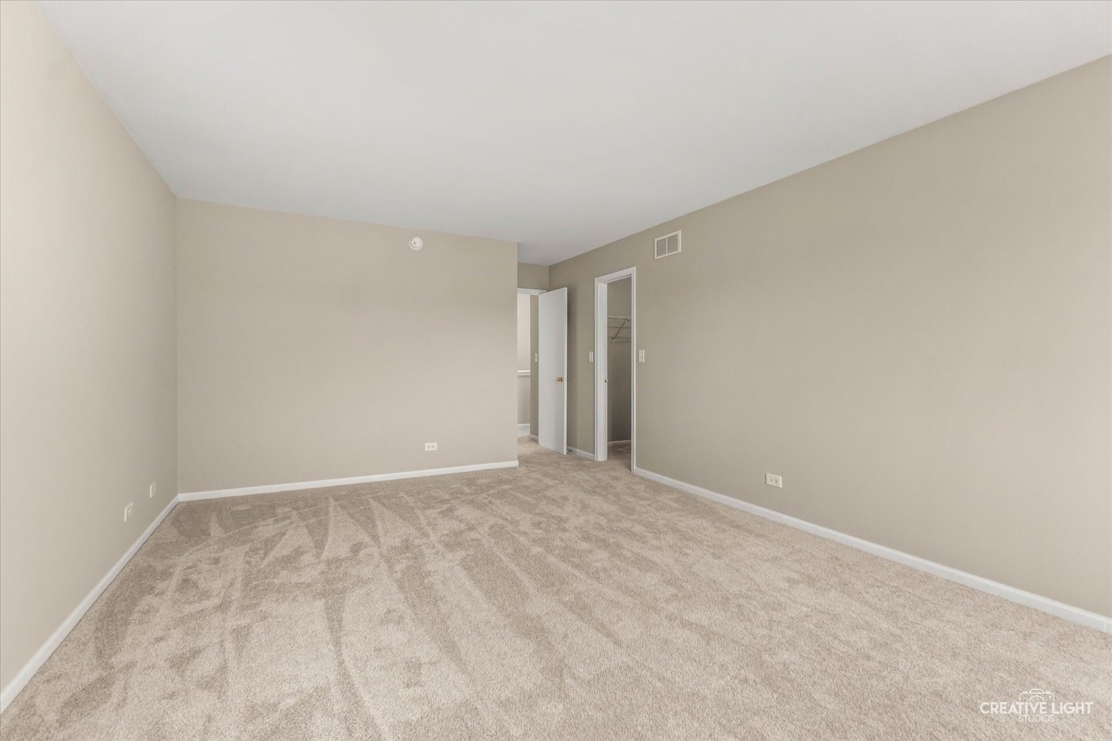 862 North 1st Street, Unit 862 Elburn, IL 60119 - Photo 14 of 32 a view of an empty room