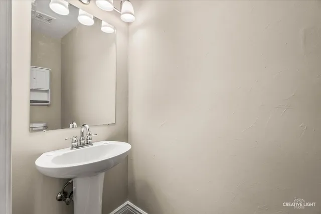 $284,900 | 862 North 1st Street, Unit 862, Elburn, IL 60119