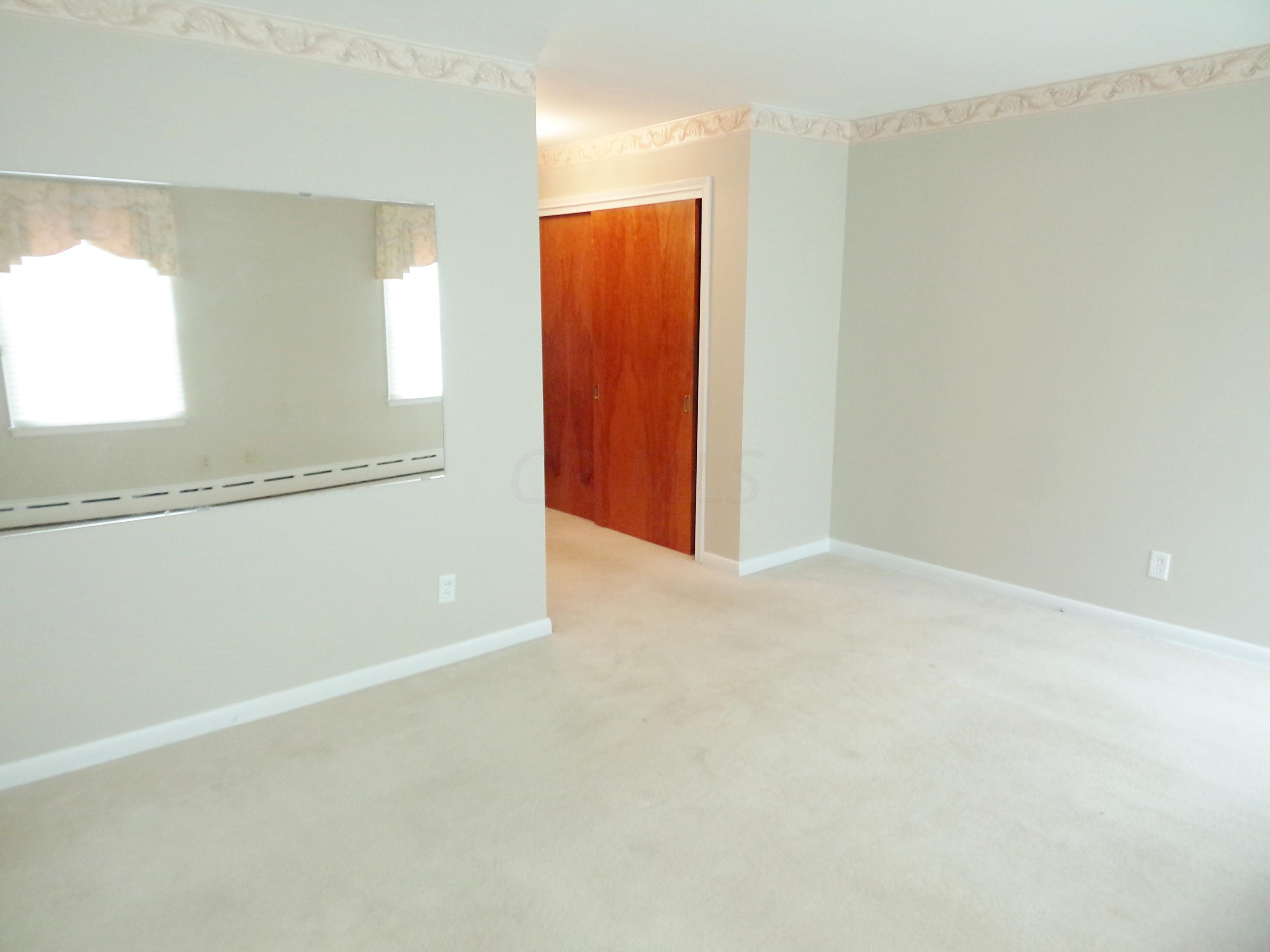 1892 Harwitch Road Upper Arlington, OH 43221 - Photo 16 of 32