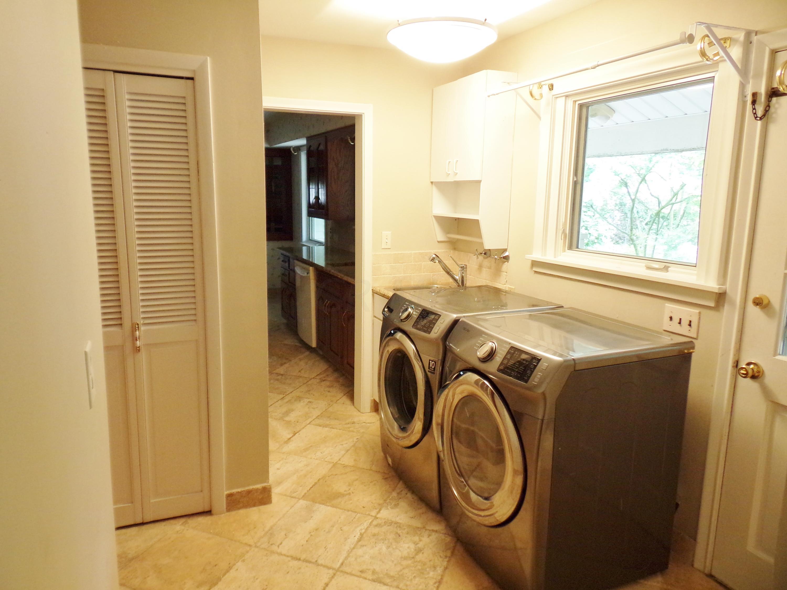 1892 Harwitch Road Upper Arlington, OH 43221 - Photo 20 of 32