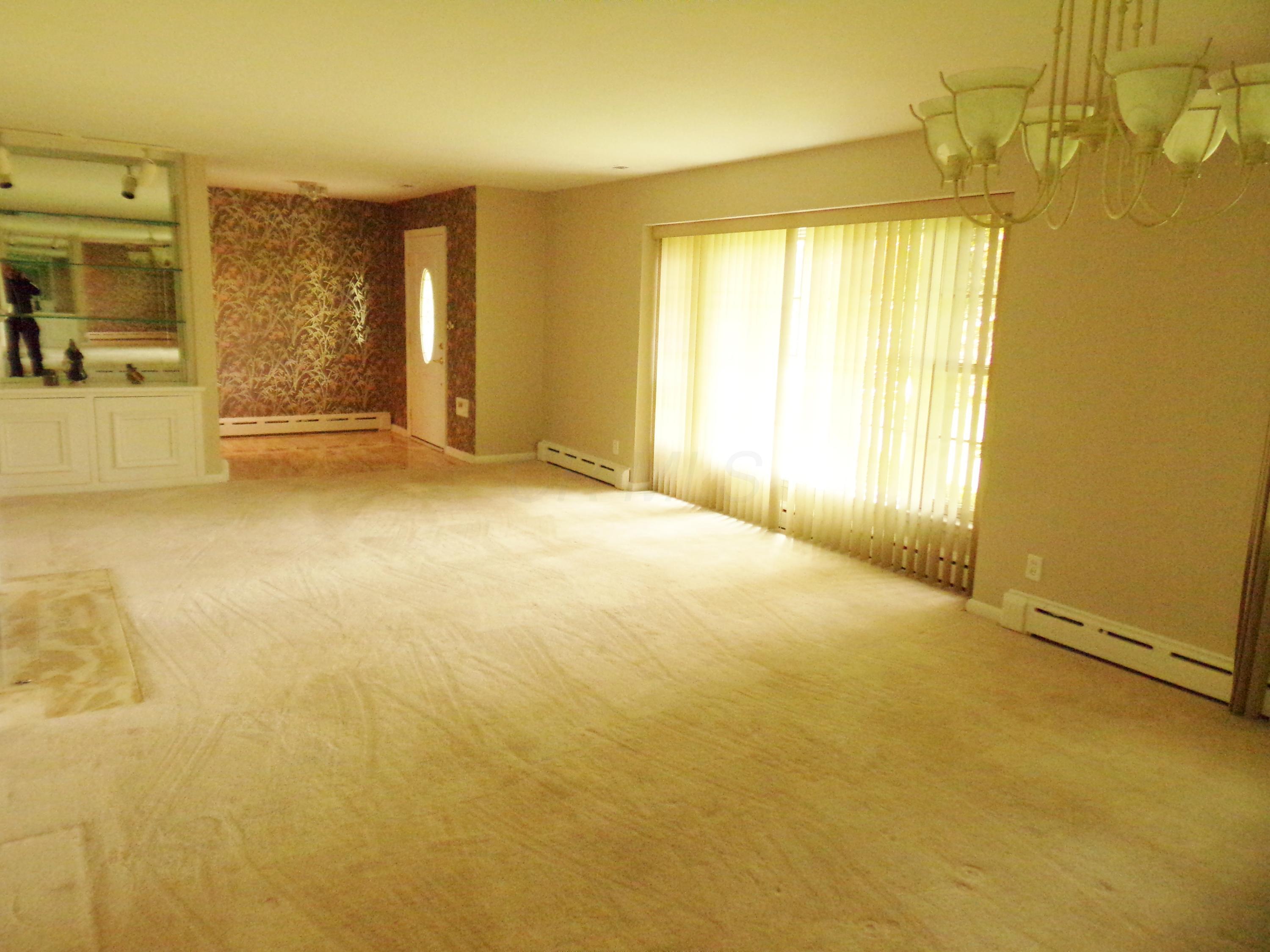 1892 Harwitch Road Upper Arlington, OH 43221 - Photo 9 of 32