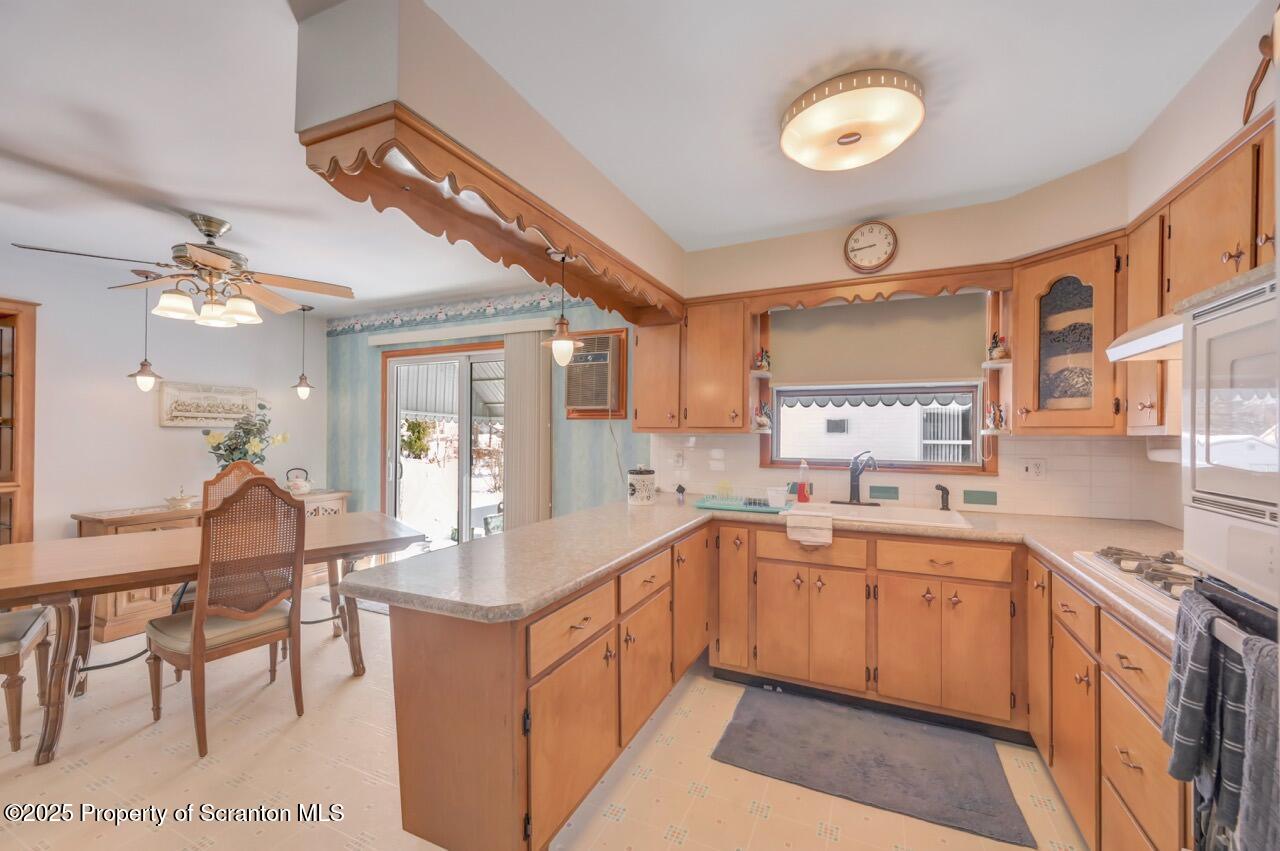 216 Prospect Street Dunmore, PA 18512 - Photo 12 of 81 Kitchen