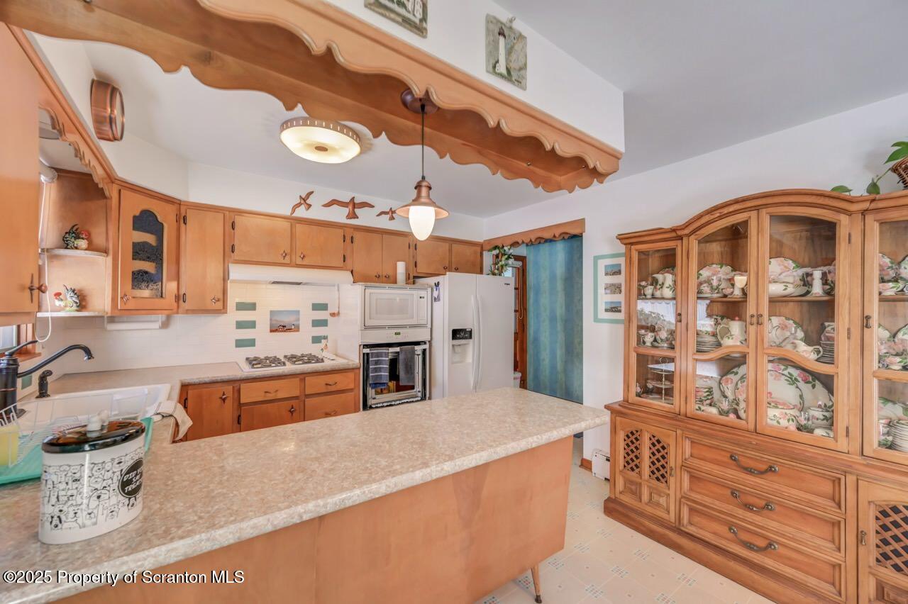 216 Prospect Street Dunmore, PA 18512 - Photo 15 of 81 Kitchen