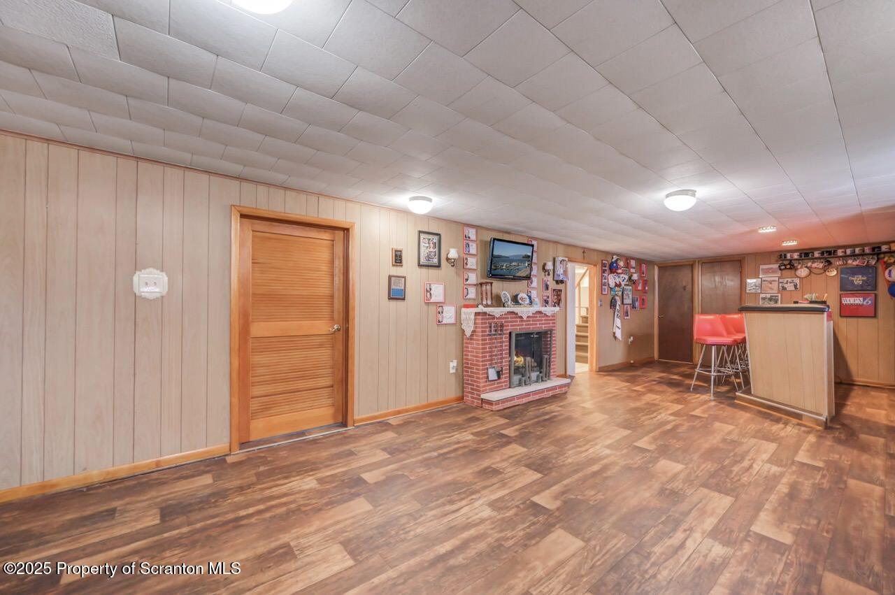 216 Prospect Street Dunmore, PA 18512 - Photo 28 of 81 Family Room