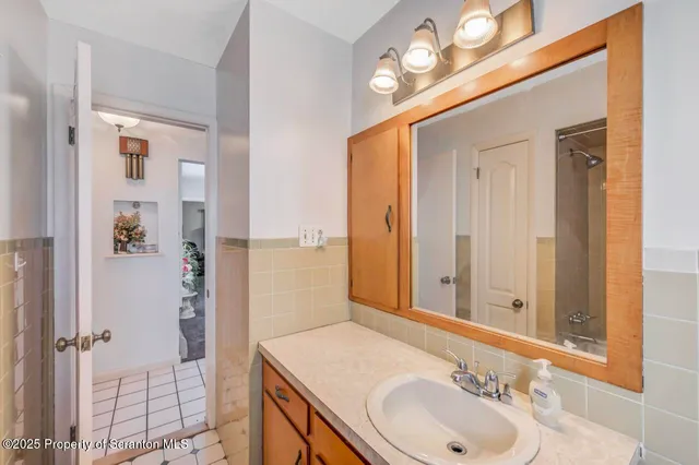 $469,900 | 216 Prospect Street, Dunmore, PA 18512