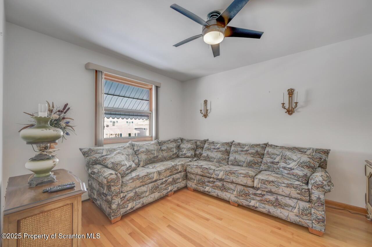 216 Prospect Street Dunmore, PA 18512 - Photo 6 of 81 Dining Room/Office