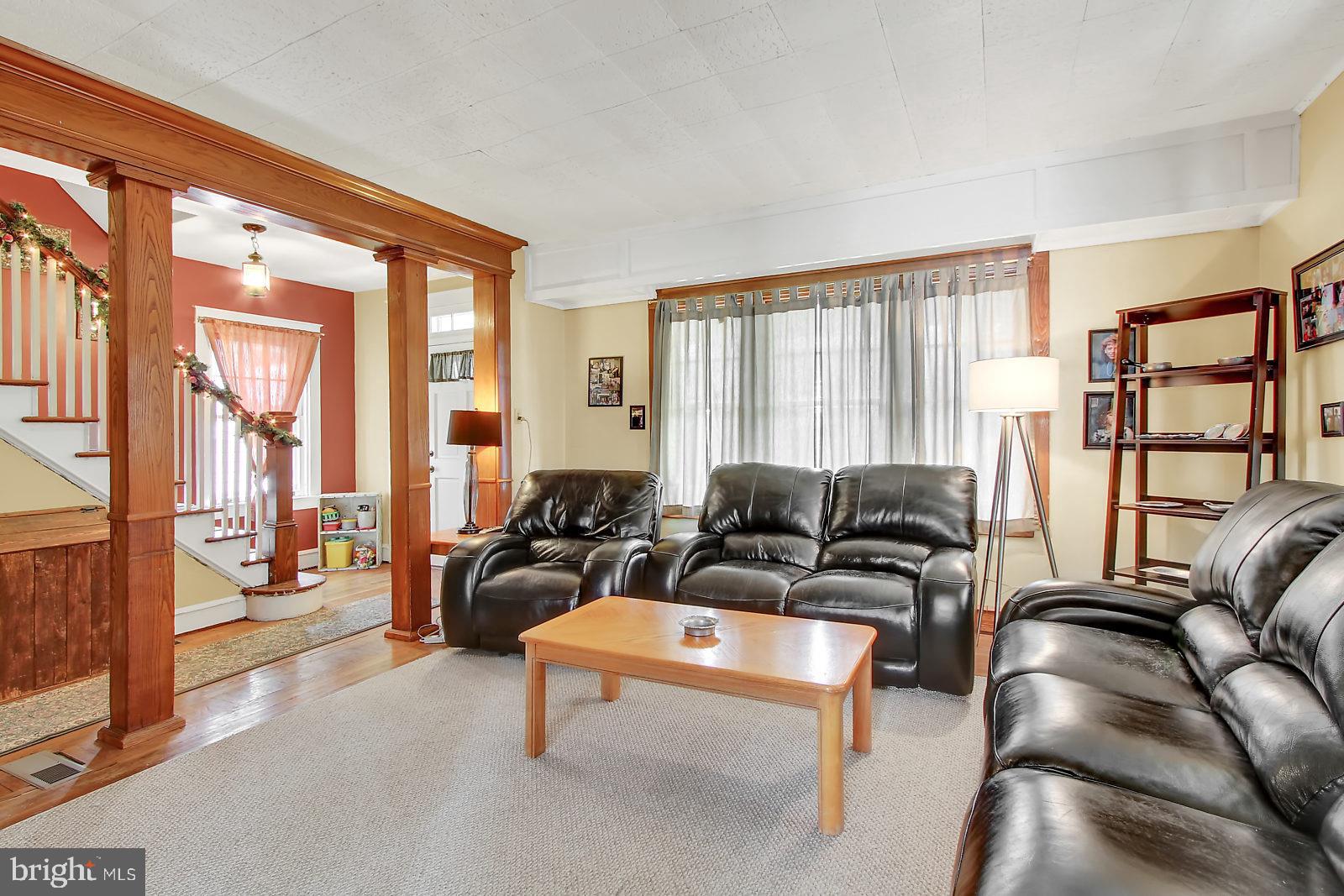 327 South Broad Street Lititz, PA 17543 - Photo 6 of 25 Living Room