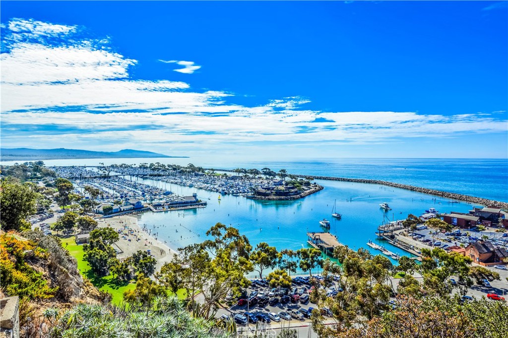 1609 Vista Luna San Clemente, CA 92673 - Photo 33 of 33 a view of a ocean with beach