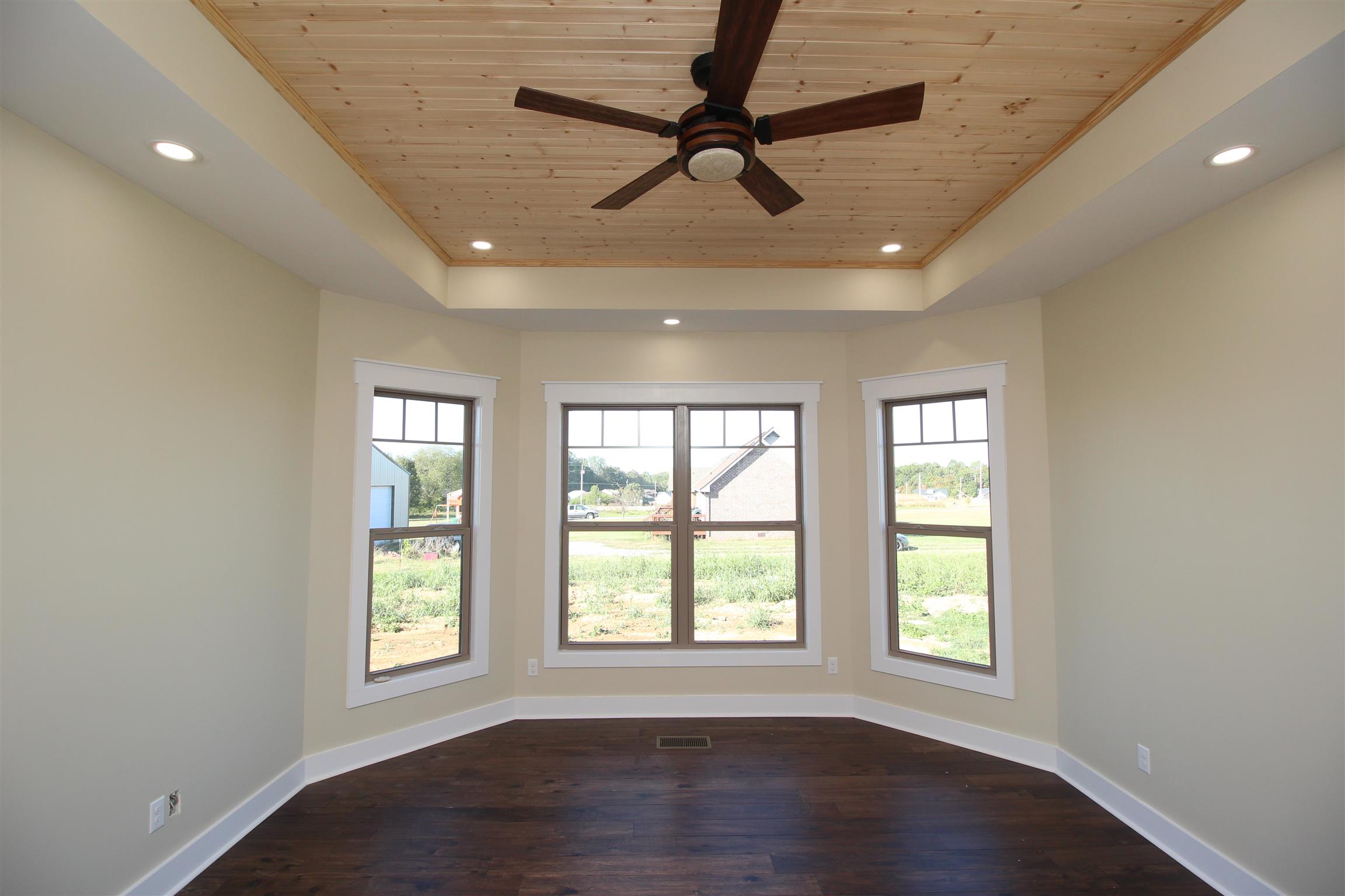 653 Tuck Road Lafayette, TN 37083 - Photo 12 of 25 Gallery Image 12