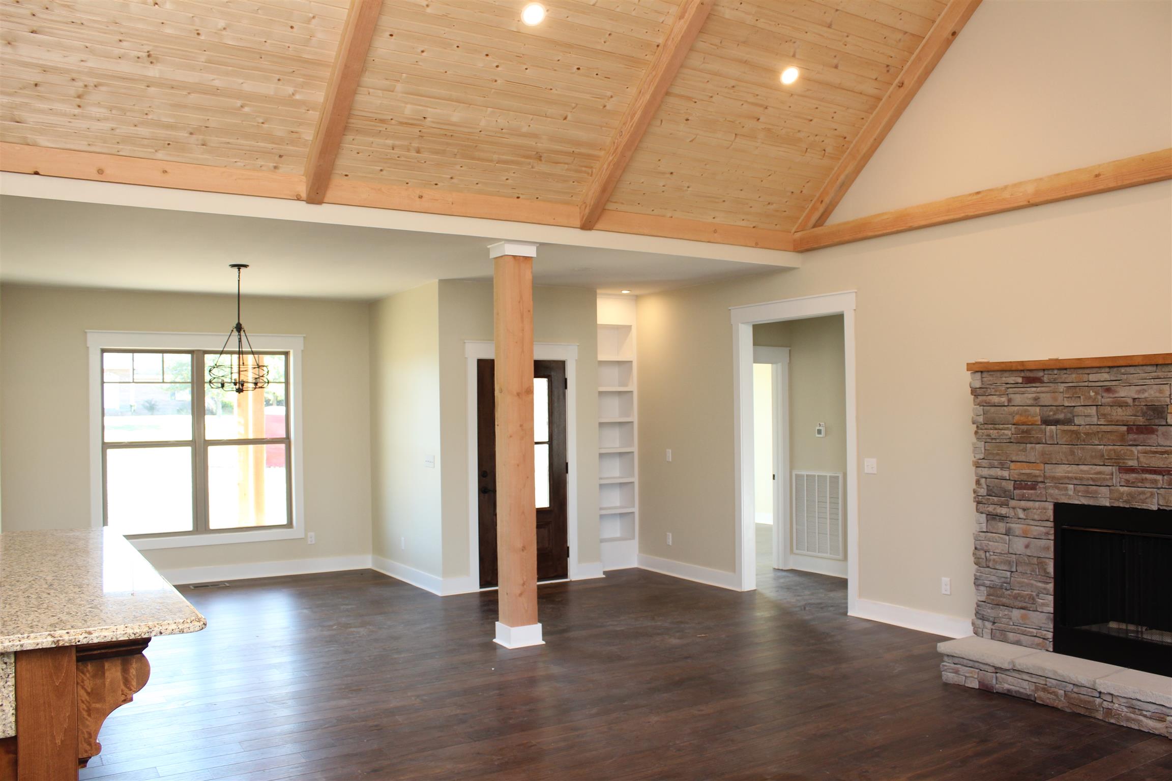 653 Tuck Road Lafayette, TN 37083 - Photo 4 of 25 Gallery Image 4
