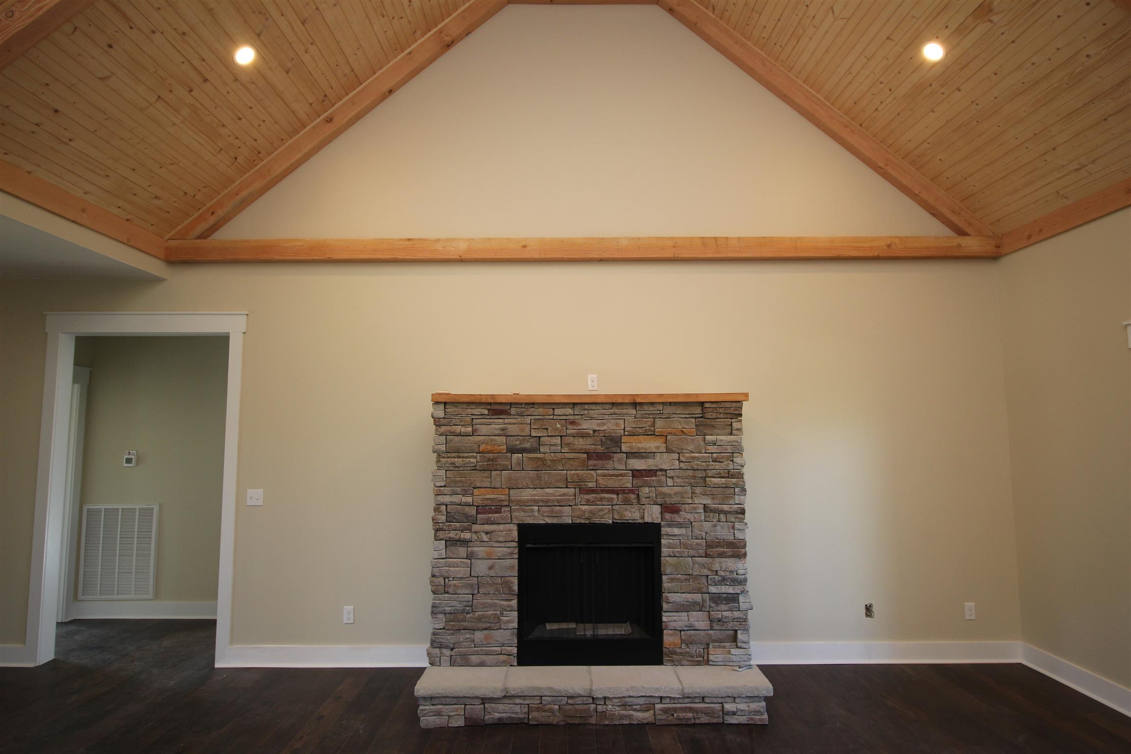 653 Tuck Road Lafayette, TN 37083 - Photo 5 of 25 Gallery Image 5
