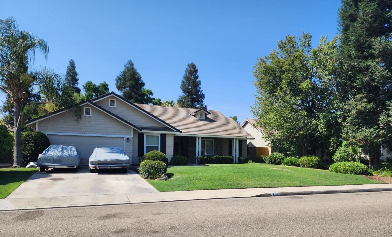 235 West Huntsman Avenue Reedley, CA 93654 - Photo 2 of 37 Gallery Image 2