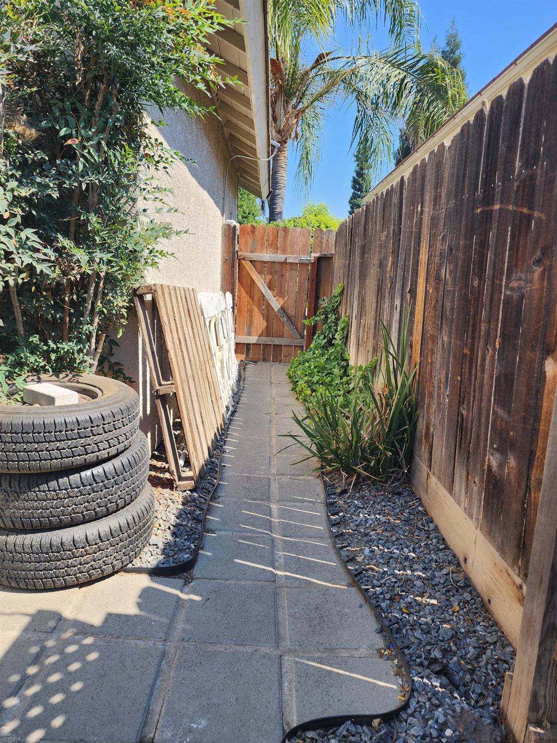 235 West Huntsman Avenue Reedley, CA 93654 - Photo 26 of 37 Gallery Image 26