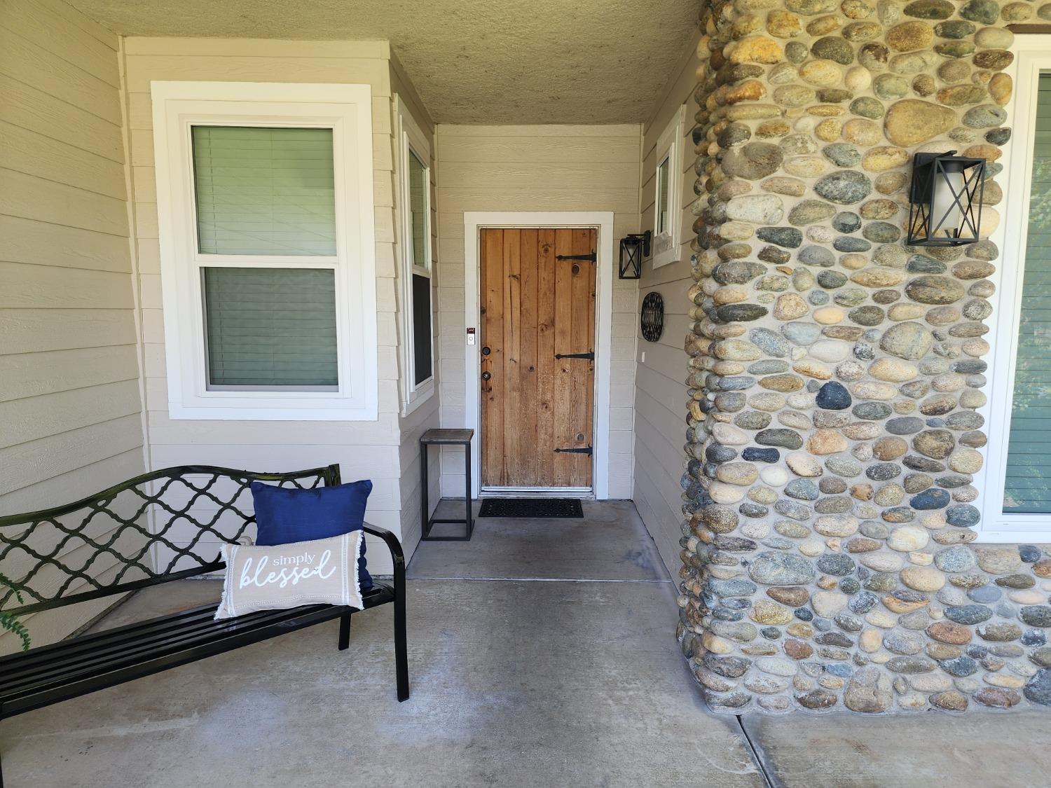 235 West Huntsman Avenue Reedley, CA 93654 - Photo 4 of 37 Gallery Image 4