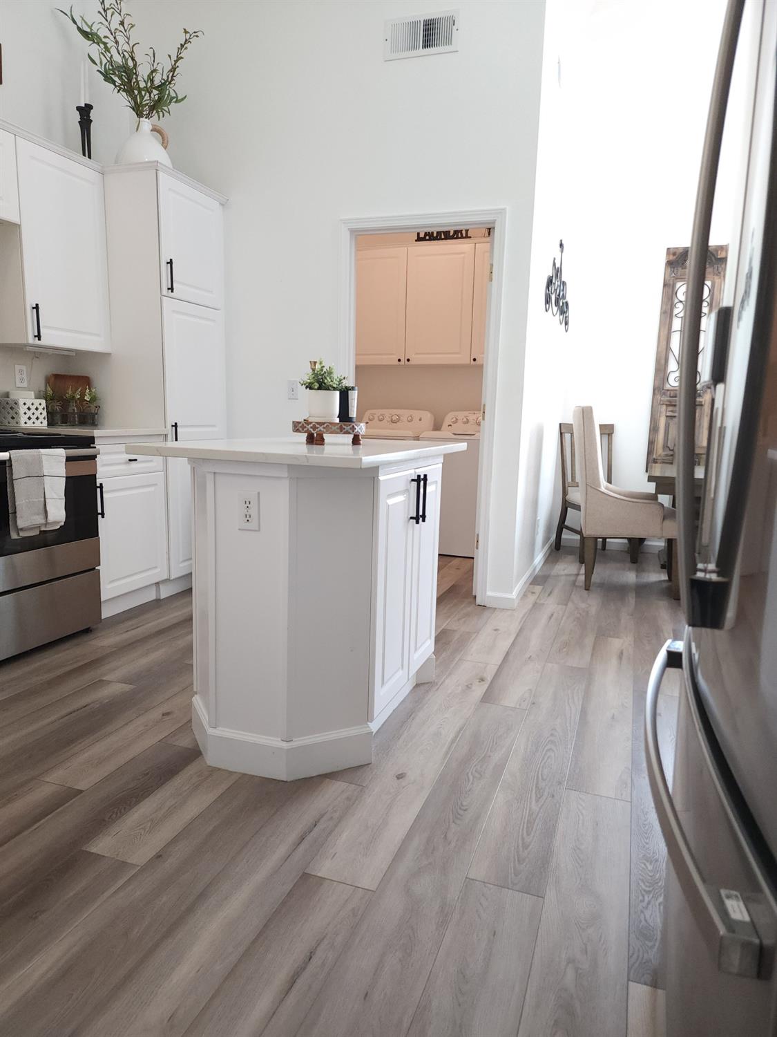 235 West Huntsman Avenue Reedley, CA 93654 - Photo 10 of 37 Gallery Image 10