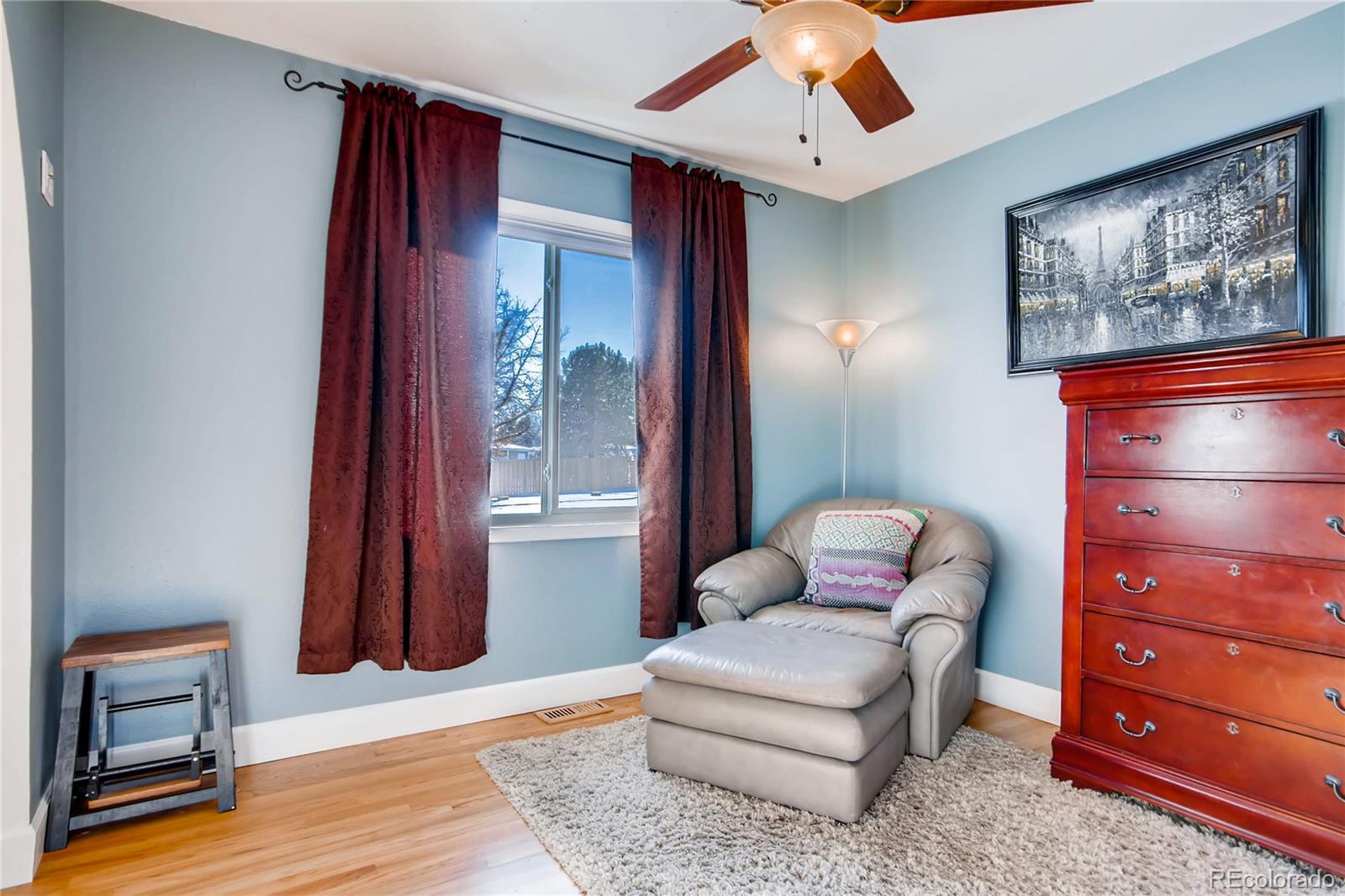 3315 West Pimlico Avenue Englewood, CO 80110 - Photo 17 of 35 a living room with furniture and a window