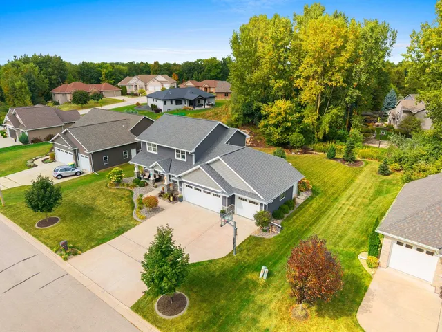 $529,900 | 2503 Remington Road, Green Bay, WI 54302