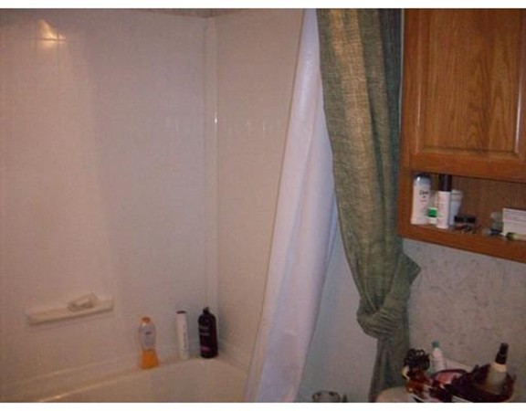 557-70 Southwest Cutoff, Unit 70 Worcester, MA 01607 - Photo 11 of 15 Gallery Image 11