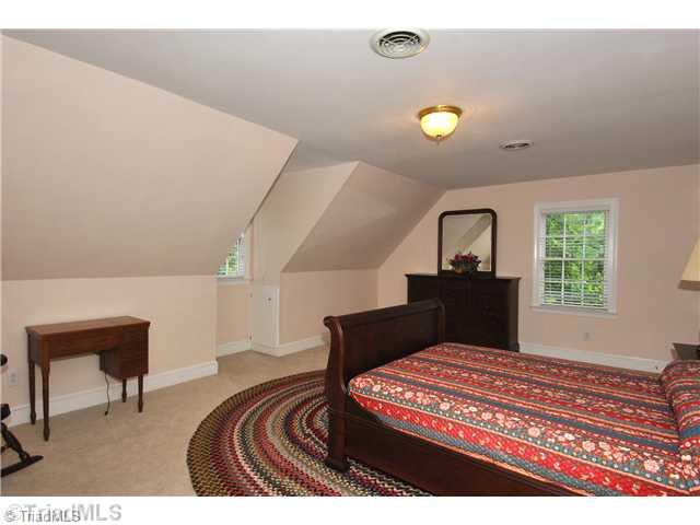 7996 Idols Road Clemmons, NC 27012 - Photo 13 of 16 3rd Bedroom.