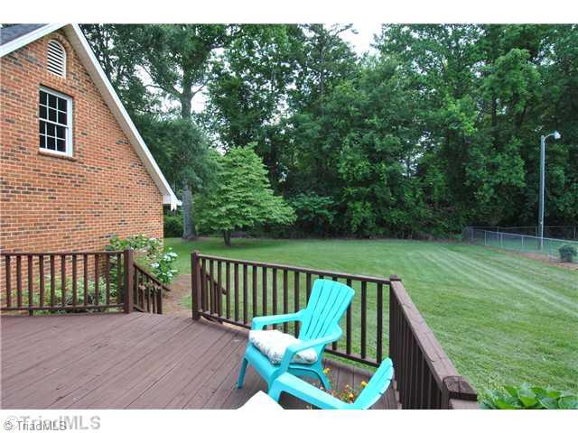 7996 Idols Road Clemmons, NC 27012 - Photo 14 of 16 Patio/Deck.
