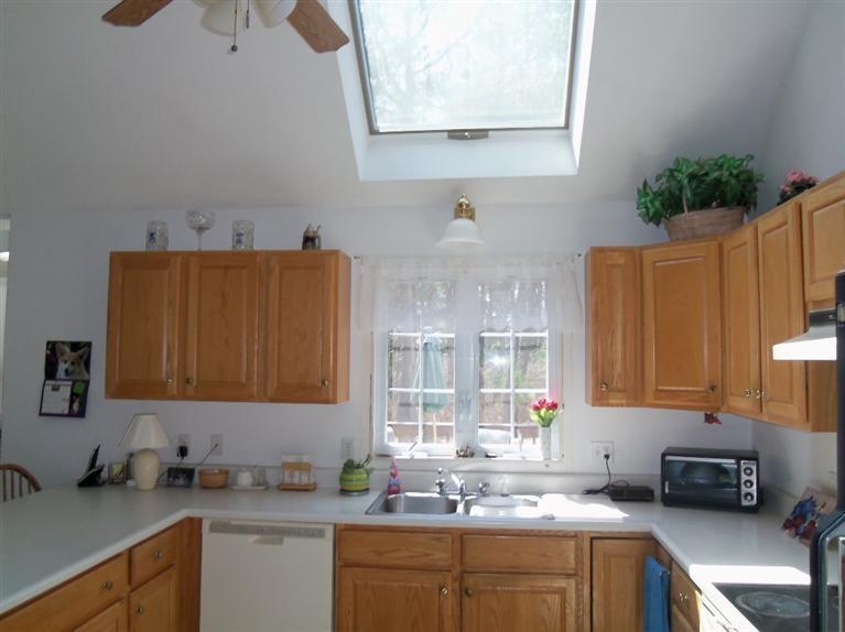 31 Monomoscoy Road Mashpee, MA 02649 - Photo 10 of 33 Additional Photo