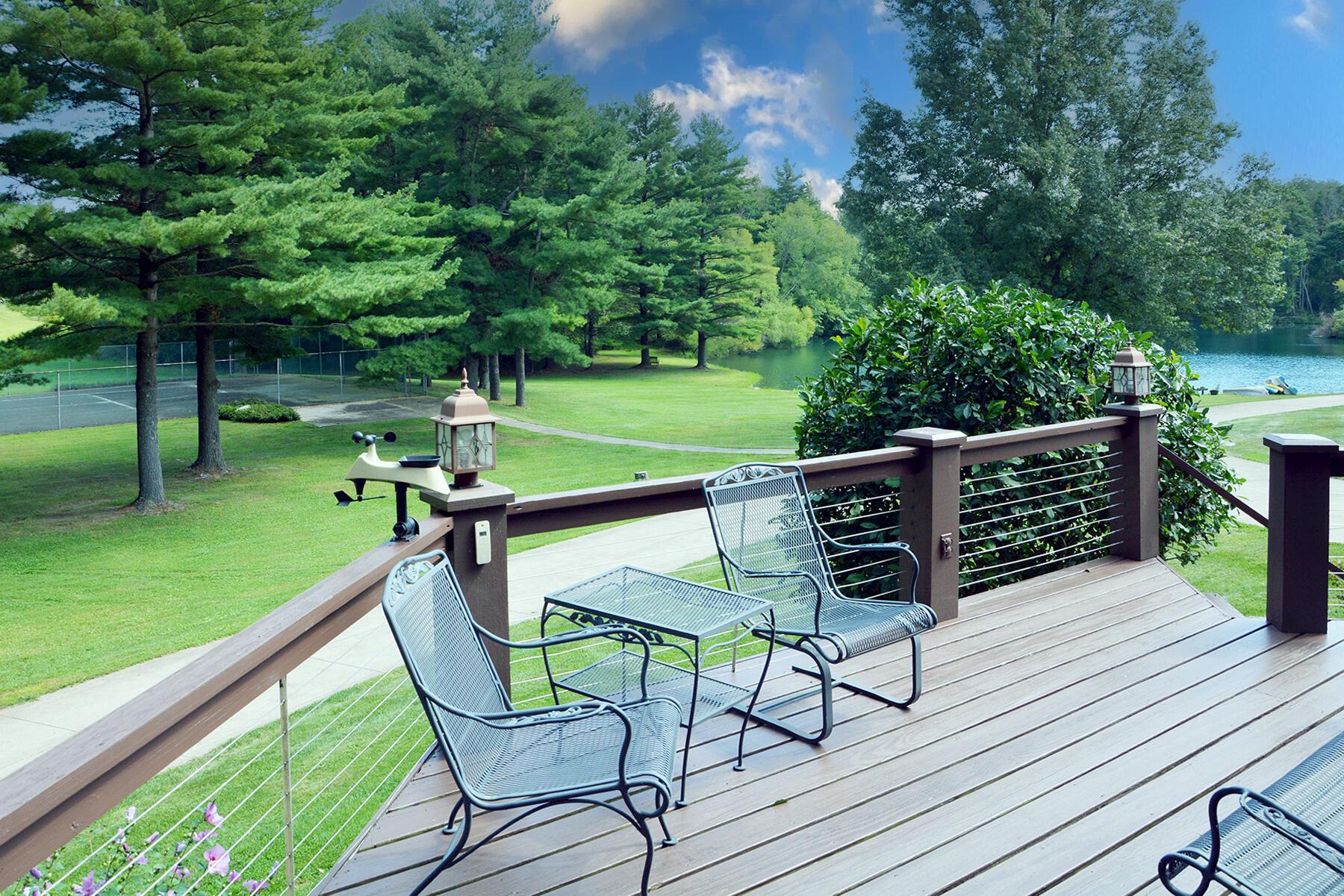 583 Wiles Road Mansfield, OH 44903 - Photo 21 of 39 MB Deck 2