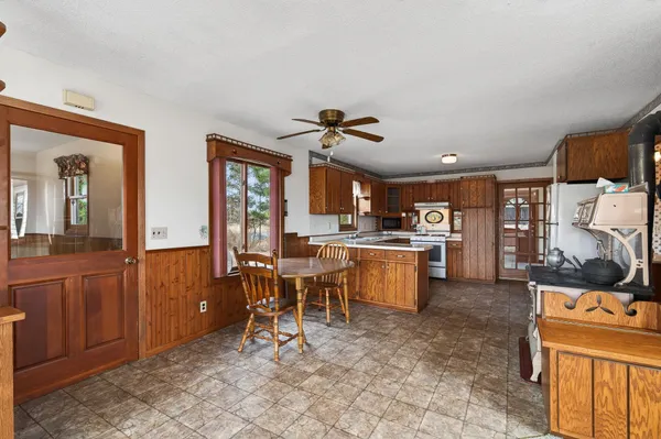 $650,000 | 2270 397th Avenue Northeast, Stanchfield, MN 55080