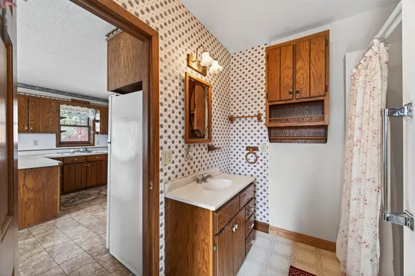 $650,000 | 2270 397th Avenue Northeast, Stanchfield, MN 55080