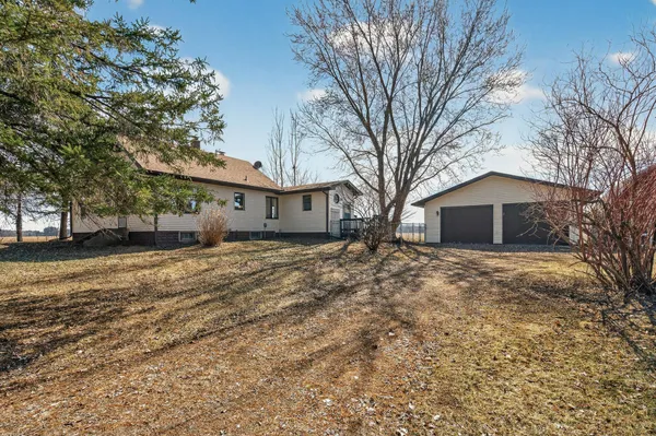 $650,000 | 2270 397th Avenue Northeast, Stanchfield, MN 55080