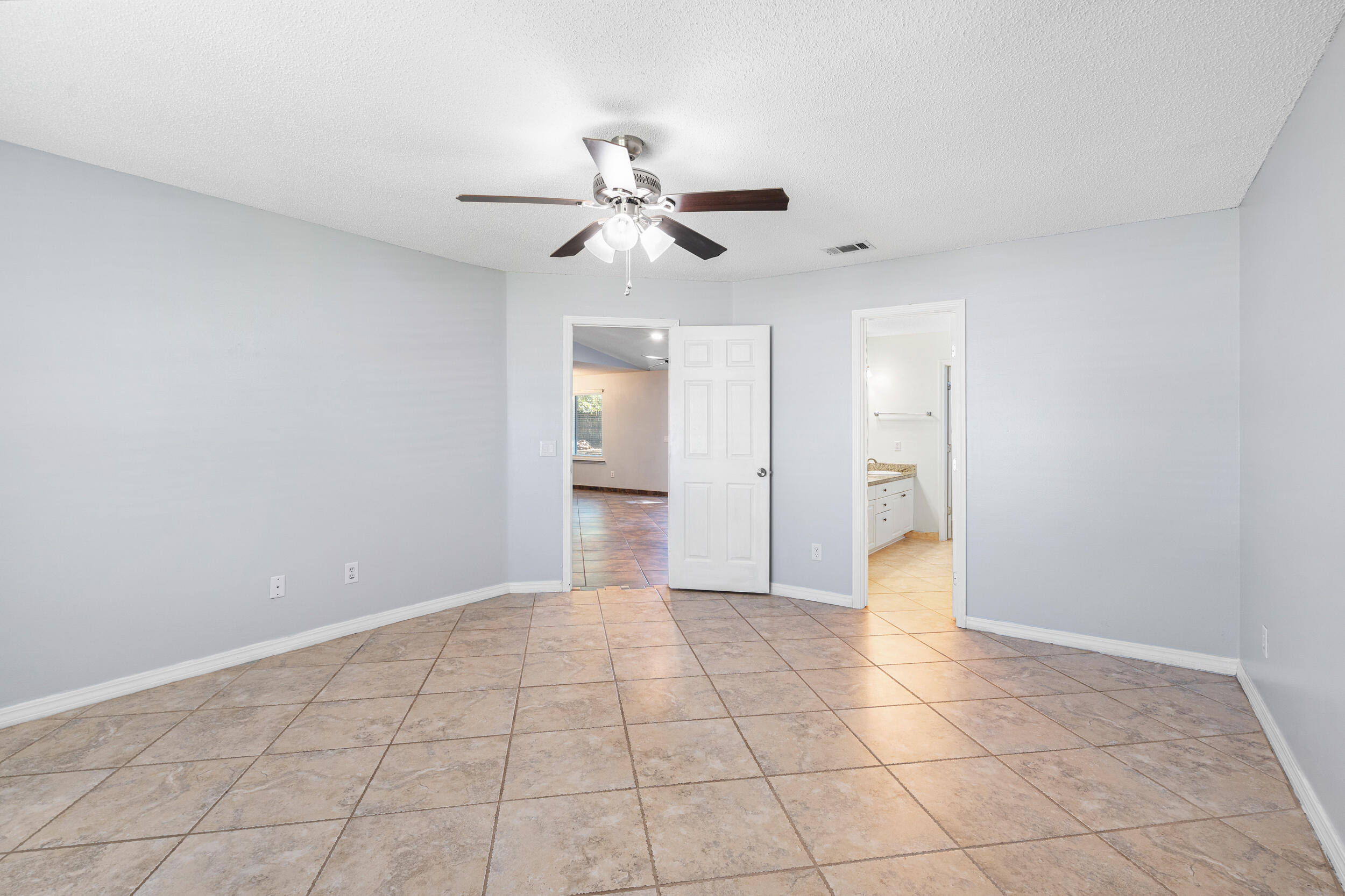 7933 Skyview Boulevard Navarre, FL 32566 - Photo 14 of 38 a view of an empty room and window