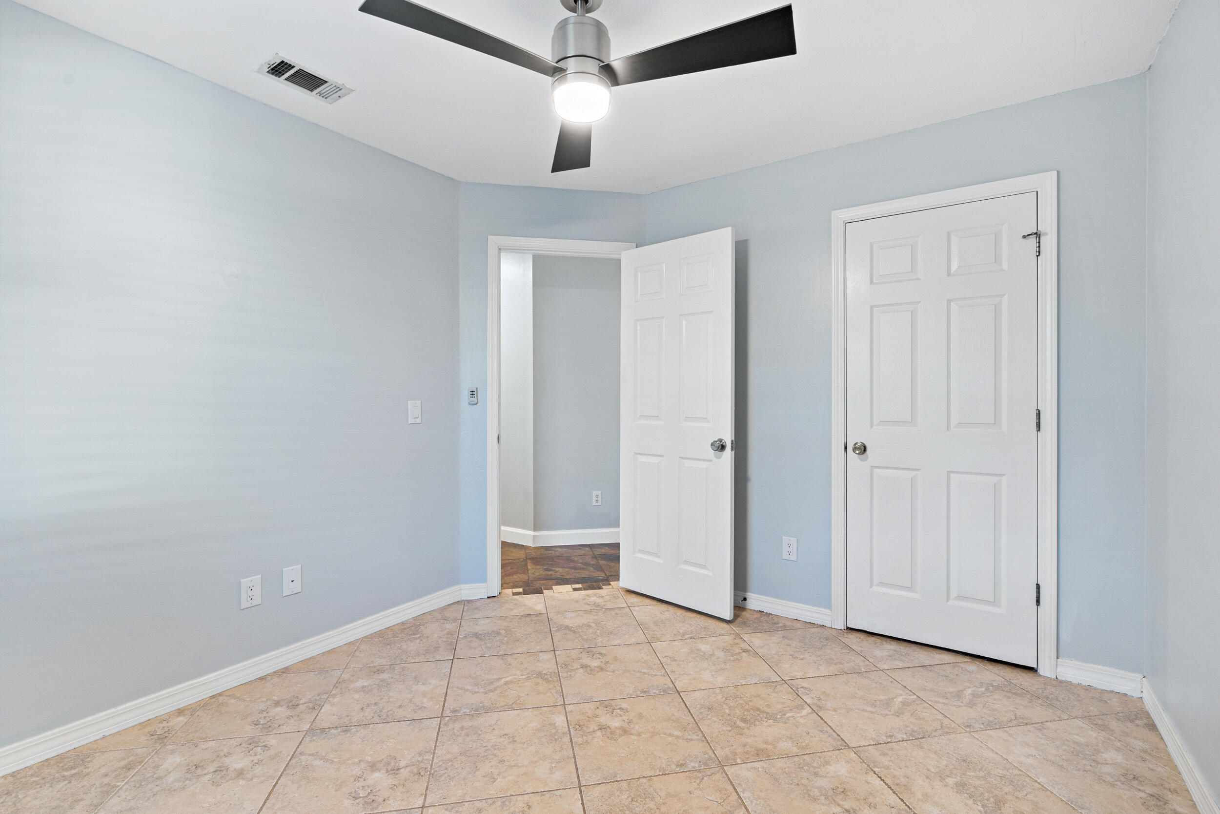 7933 Skyview Boulevard Navarre, FL 32566 - Photo 21 of 38 a view of an empty room