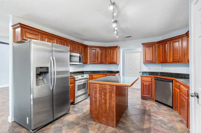 $369,000 | 7933 Skyview Boulevard, Navarre, FL 32566