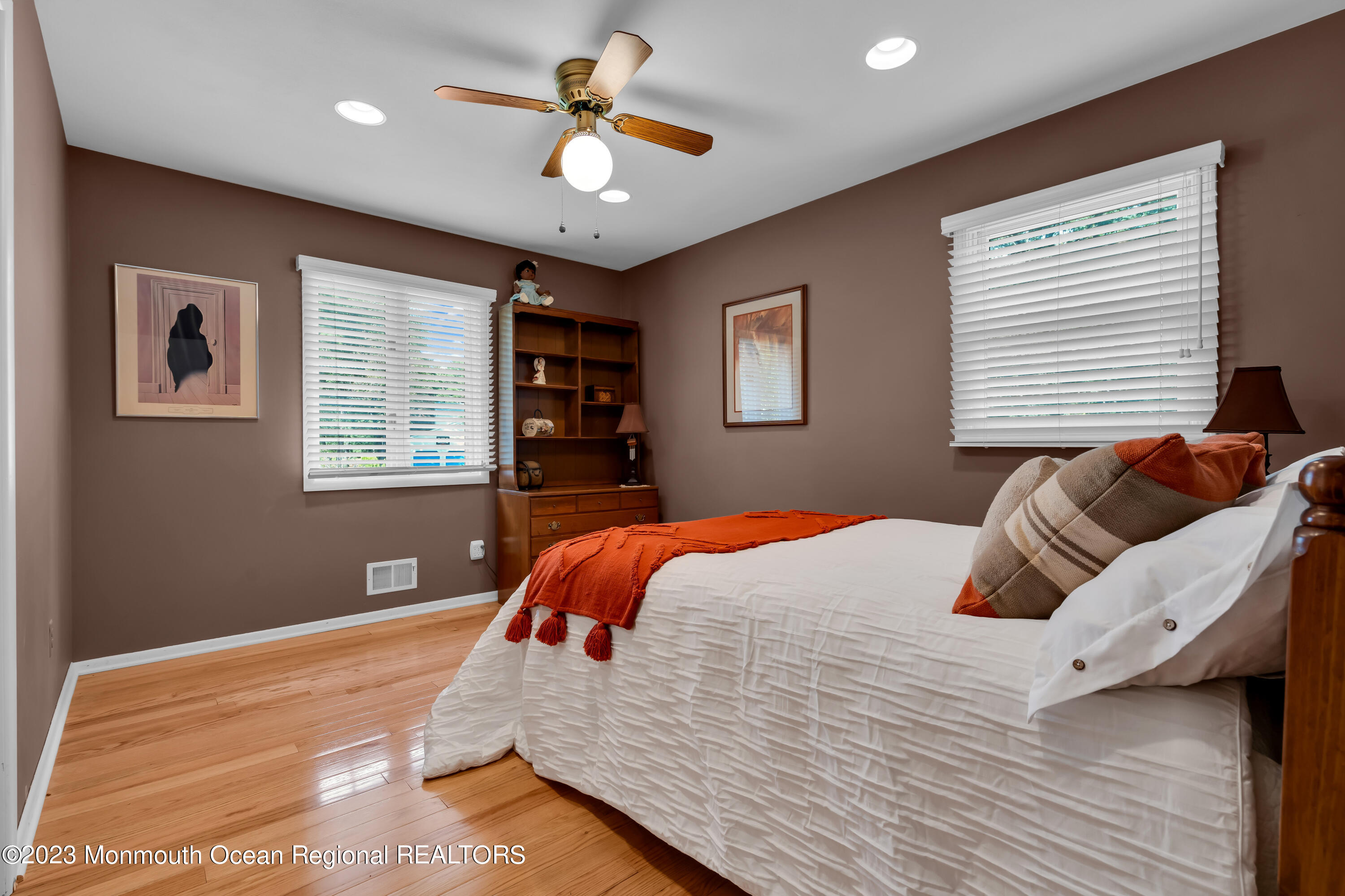 442 Frank Applegate Road Jackson, NJ 08527 - Photo 47 of 88 a bedroom with a large bed and a window