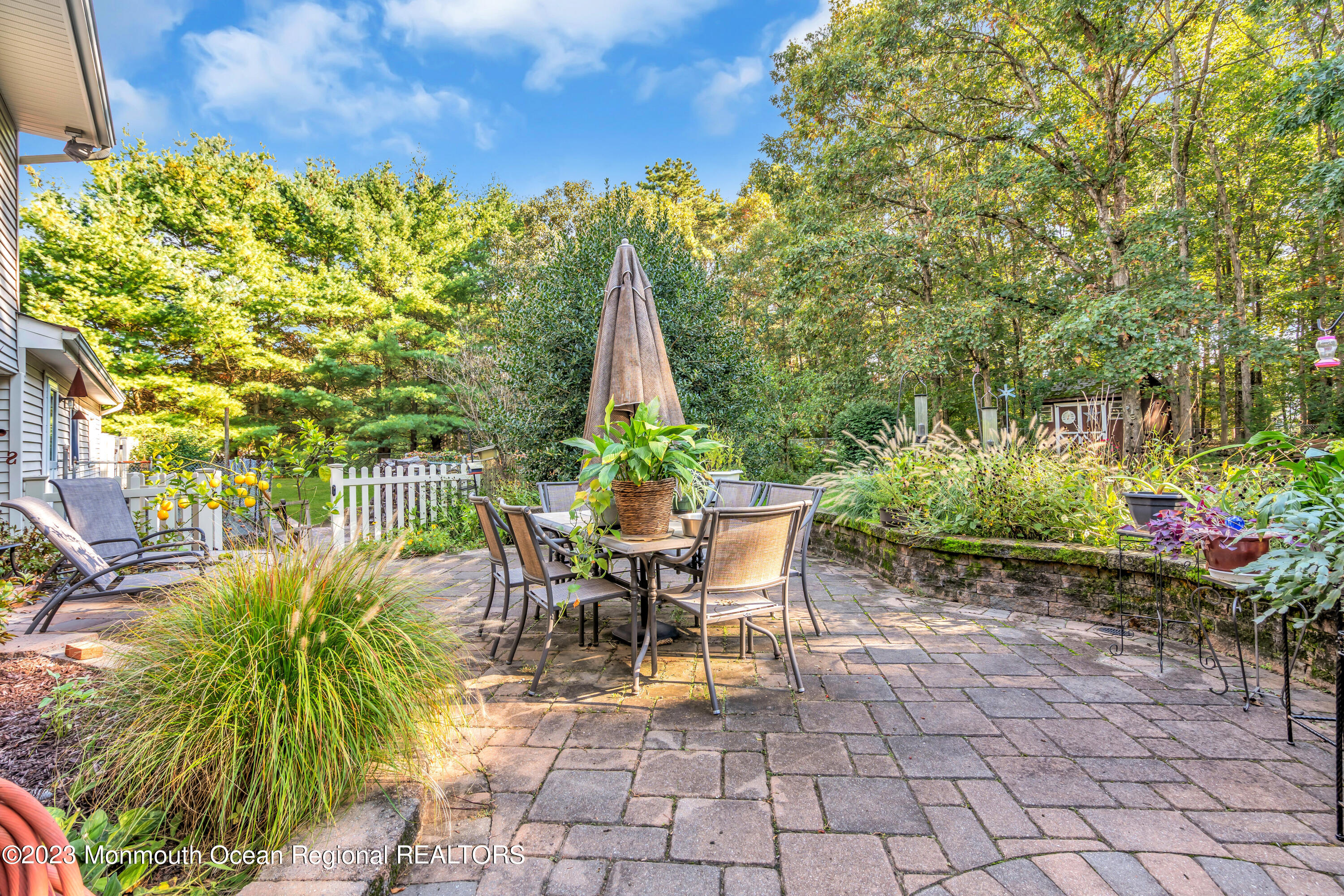 442 Frank Applegate Road Jackson, NJ 08527 - Photo 49 of 88 a view of a backyard with sitting area