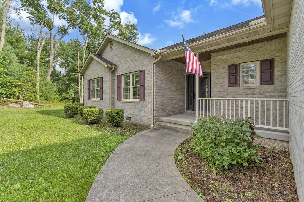 1427 Maxwell Hill Road Beckley, WV 25801 - Photo 3 of 40 Gallery Image 3