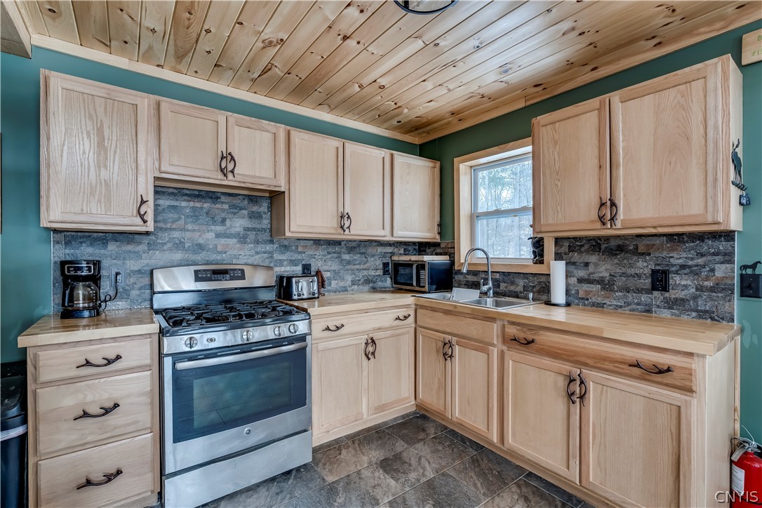 6188 Independence Lane Greig, NY 13343 - Photo 20 of 36