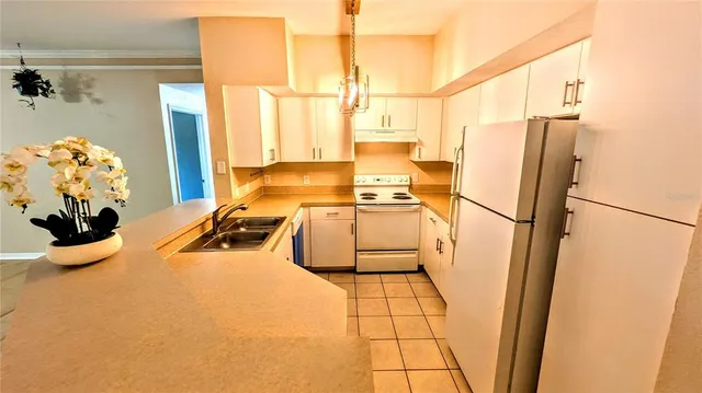 $1,995 | 4126 Central Sarasota Parkway, Unit 2011, Sarasota, FL 34238