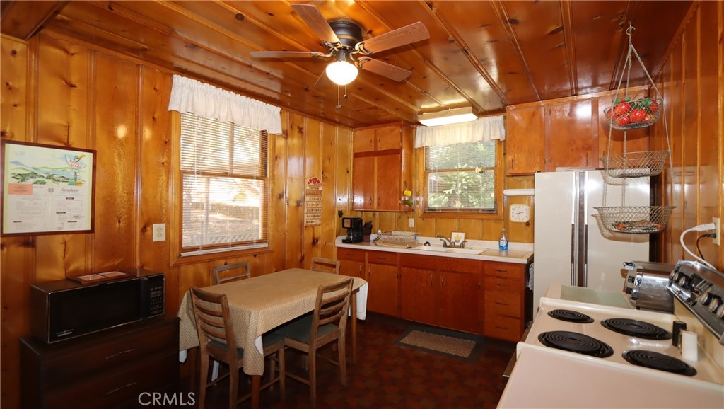 10785 Loch Lomond Road Middletown, CA 95461 - Photo 8 of 20